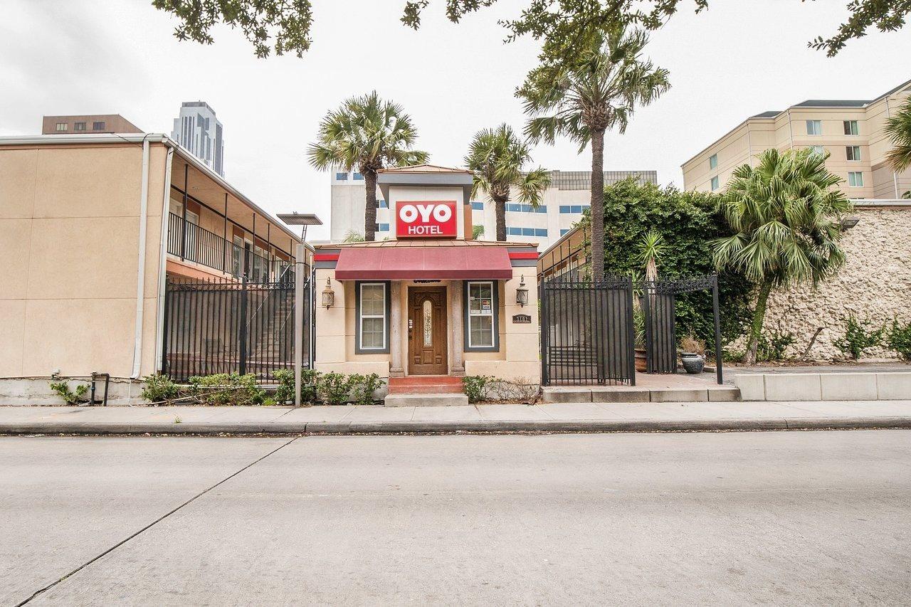 Oyo Hotel & Apartments Houston Galleria מראה חיצוני תמונה