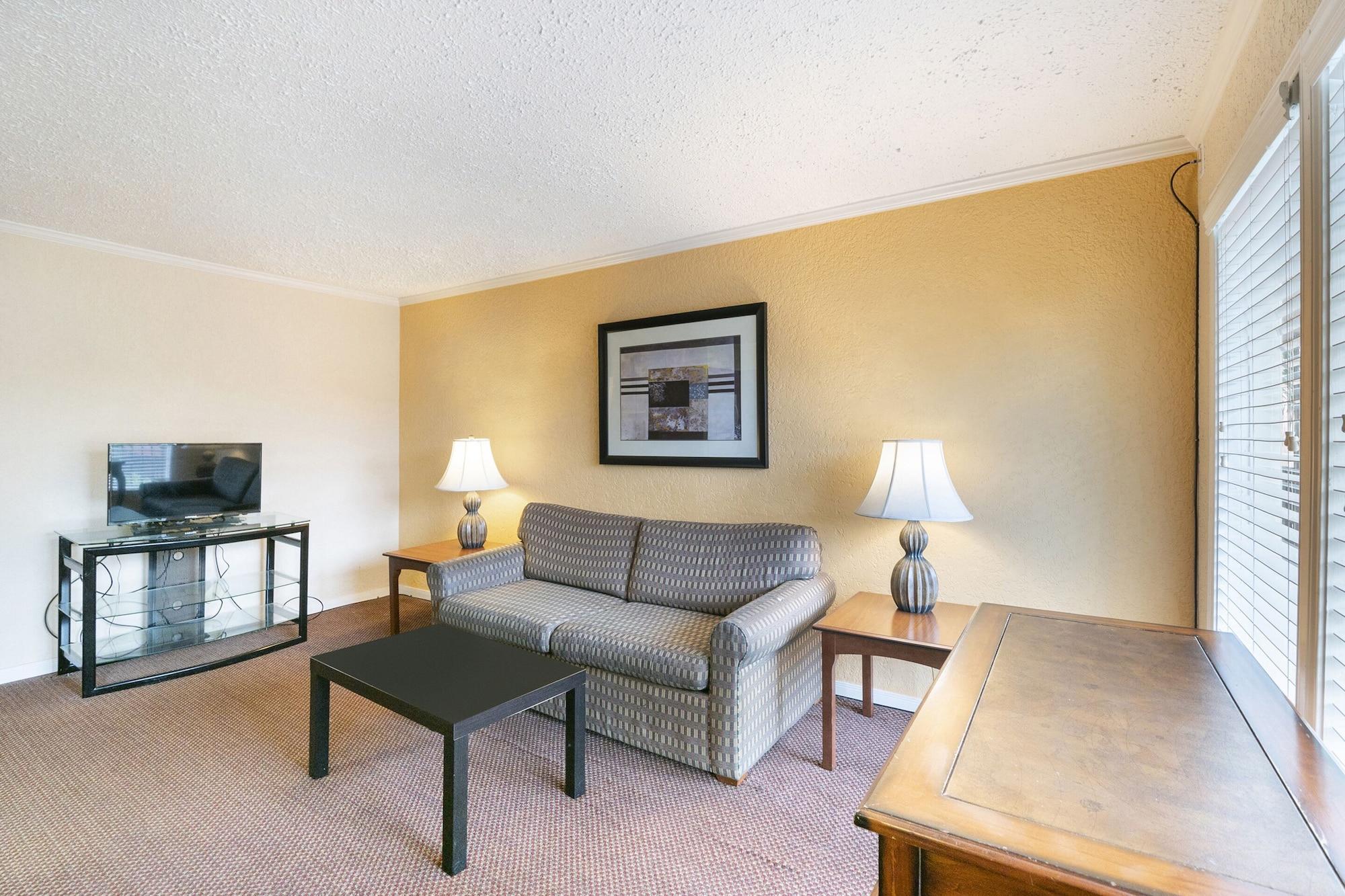 Oyo Hotel & Apartments Houston Galleria מראה חיצוני תמונה