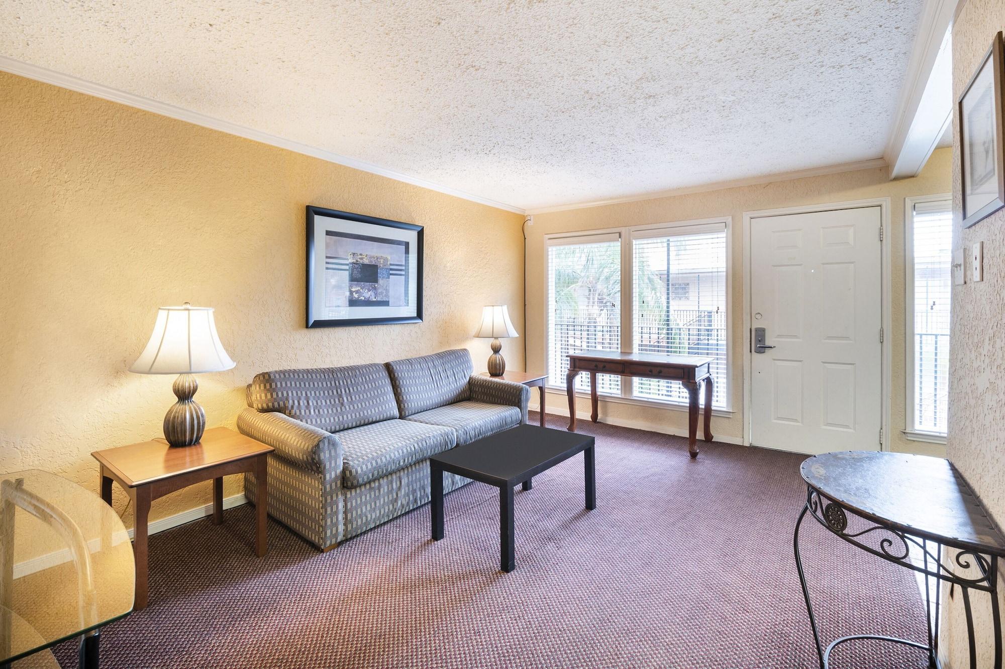 Oyo Hotel & Apartments Houston Galleria מראה חיצוני תמונה