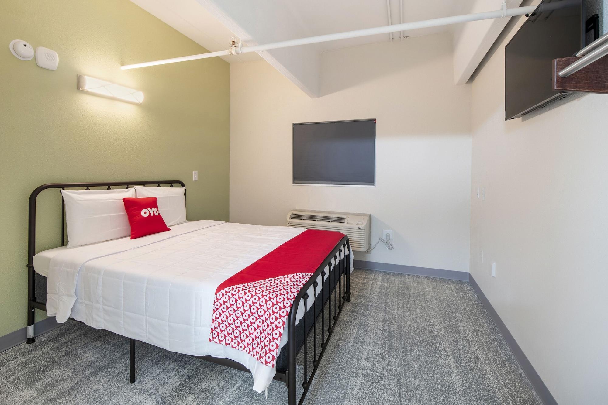 Oyo Hotel & Apartments Houston Galleria מראה חיצוני תמונה