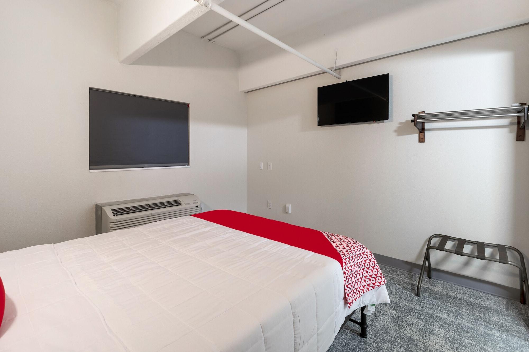 Oyo Hotel & Apartments Houston Galleria מראה חיצוני תמונה