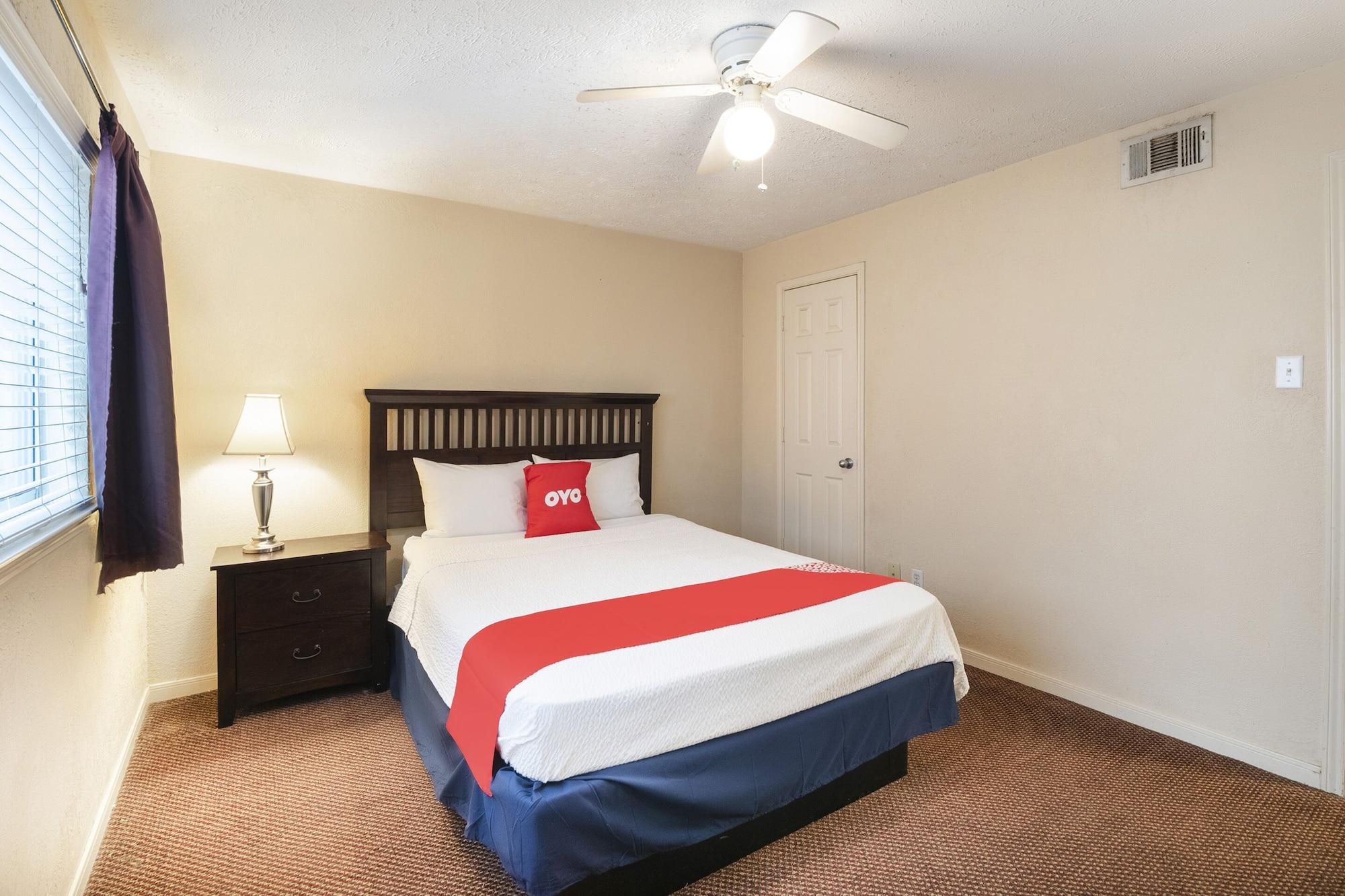 Oyo Hotel & Apartments Houston Galleria מראה חיצוני תמונה
