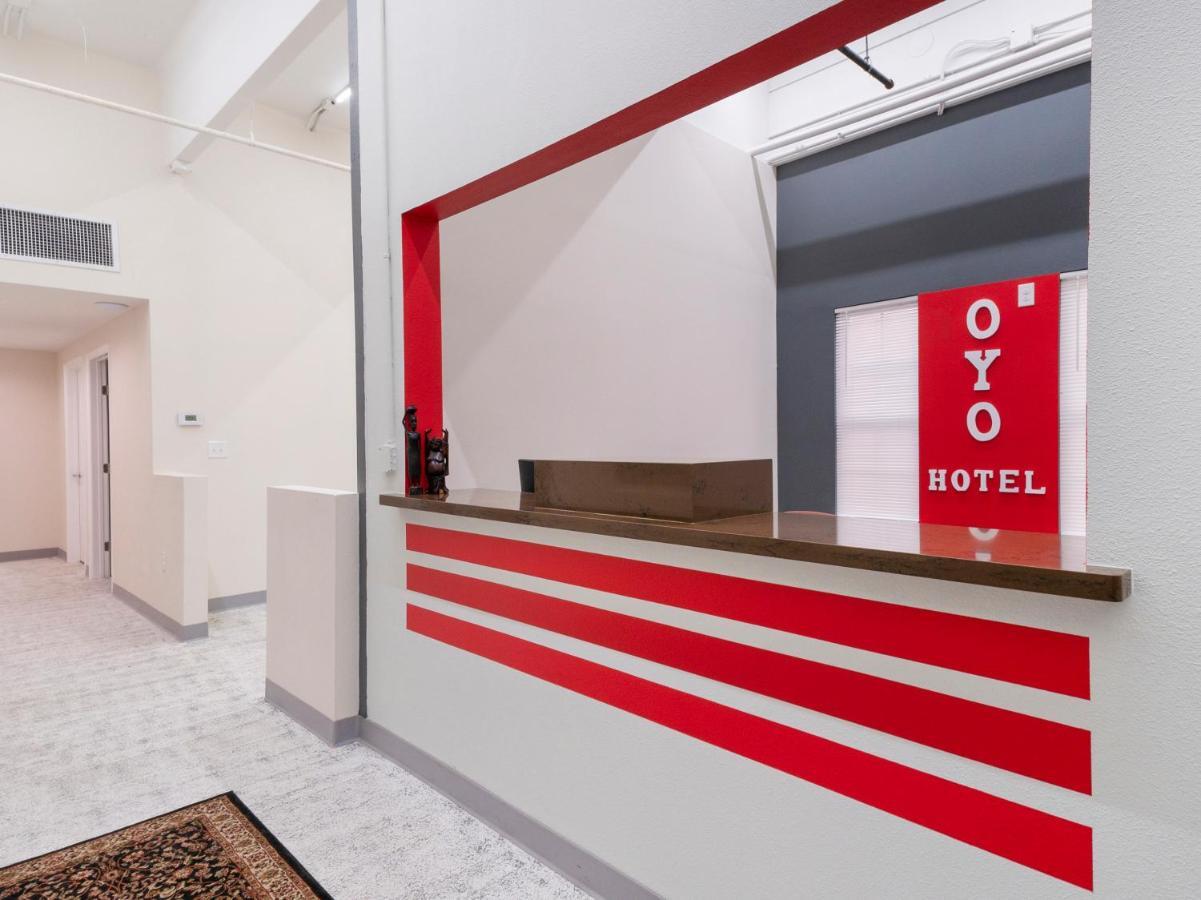 Oyo Hotel & Apartments Houston Galleria מראה חיצוני תמונה