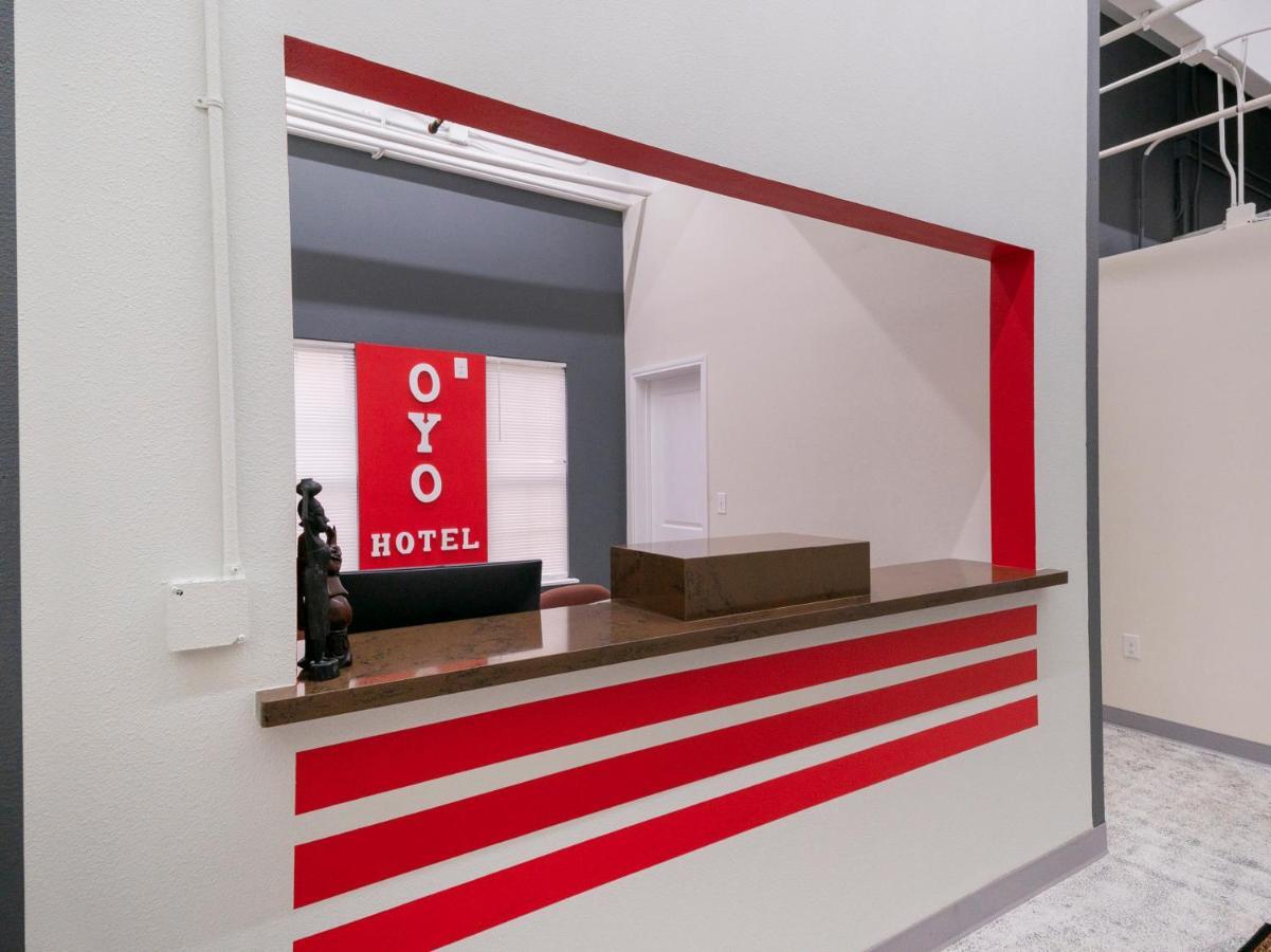Oyo Hotel & Apartments Houston Galleria מראה חיצוני תמונה